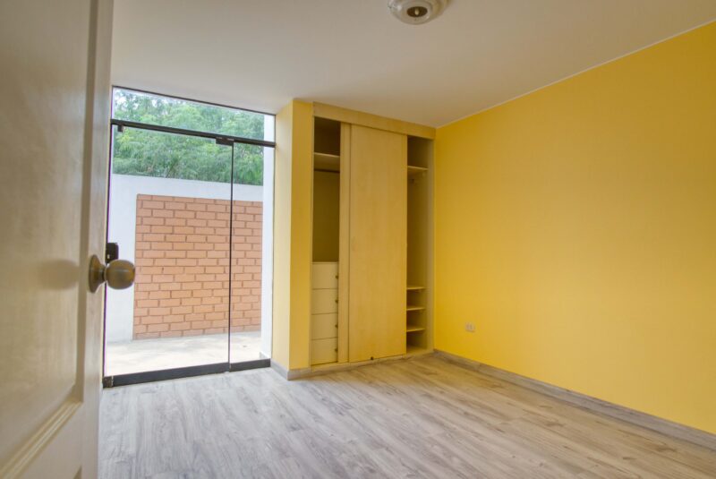 Vendo departamento en urb cerca al centro