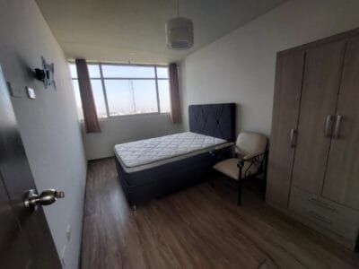 Alquilo departamento amoblado cerca mall lambramani