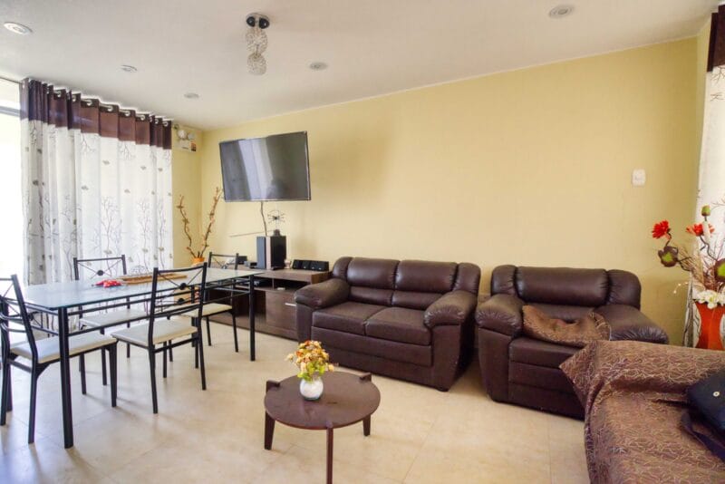 Casa en venta en socabaya por la comisaria